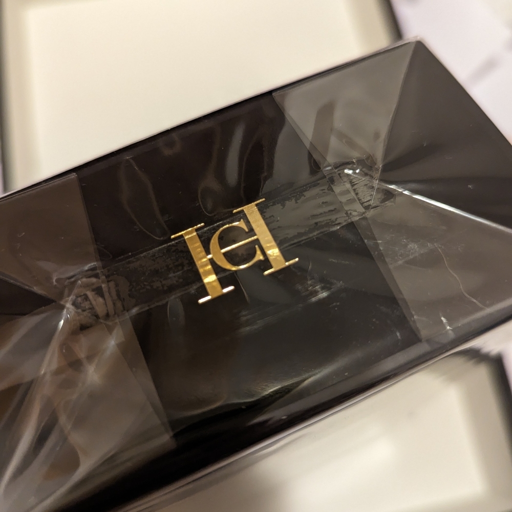 Carolina Herrera Bad Boy Cobalt Eaü de Parfüm - Picture 3 of 4